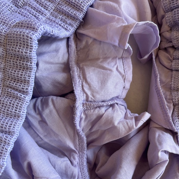 Umgee USA‎ Lilac High Waisted Pleated Dress Shorts, size M, elastic waist - Picture 9 of 13